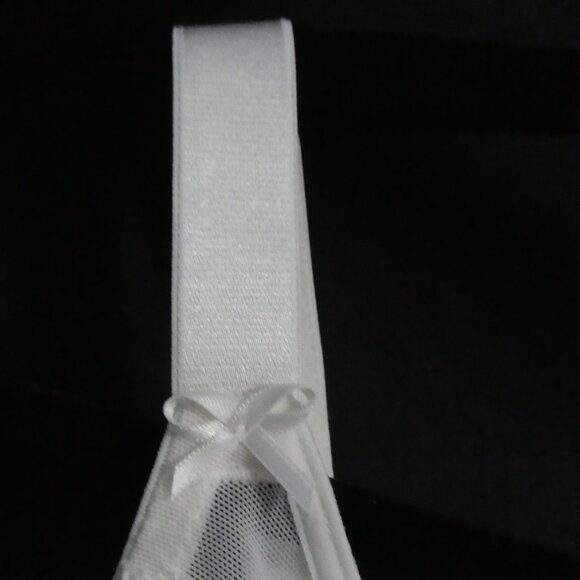 DEESSE LINGERIE | 40 DDD / E | Elegant White Lace Bra | *Padding Not Included - Picture 6 of 16